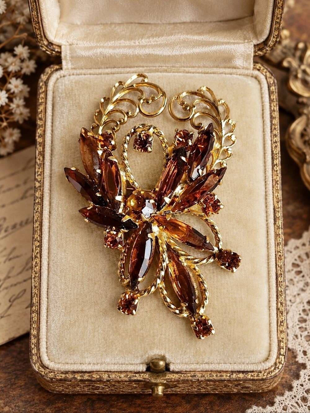 Large Honey Root Beer Brown Dark Topaz Fang Prong Setting Vintage Brooch D&E?